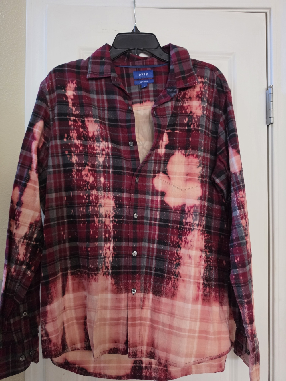 APT.9 Plaid Graphic Button Down in Red & Black